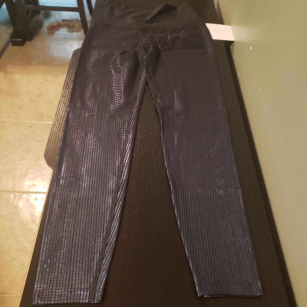 Beyond Yoga Leggings Size Small